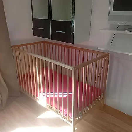 Fully Furnished 3-room Ground-floor *