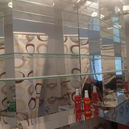 Fully Furnished 3-room Ground-floor *