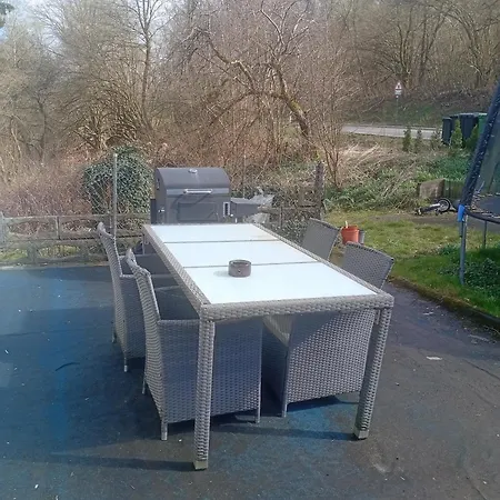 Fully Furnished 3-room Ground-floor